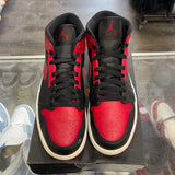 Jordan Banned Mid 1s Size 9