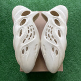 Yeezy Sand Foam RNNR Size 9