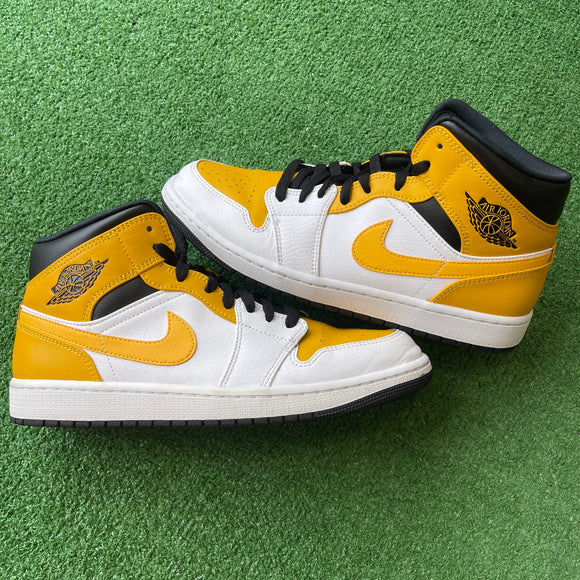 Jordan University Gold Mid 1s Size 10