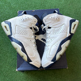 Jordan Midnight Navy 6s Size 9