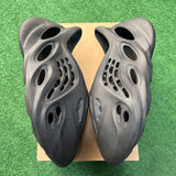 Yeezy Onyx Foam Runners Size 8