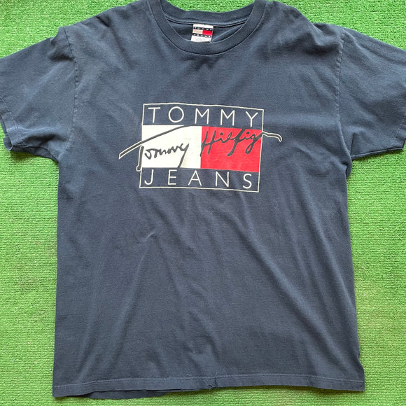 Vintage Tommy Hilfiger Tee Size L